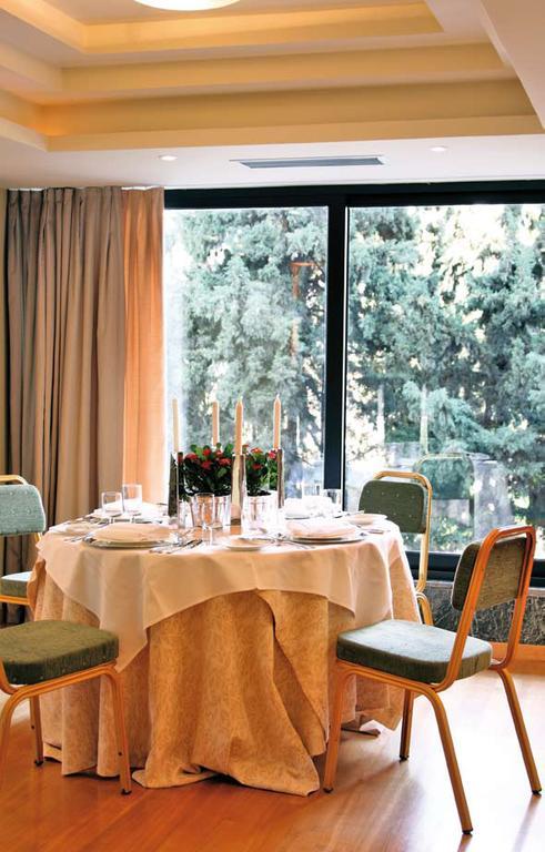 The Park Hotel פיראוס מראה חיצוני תמונה